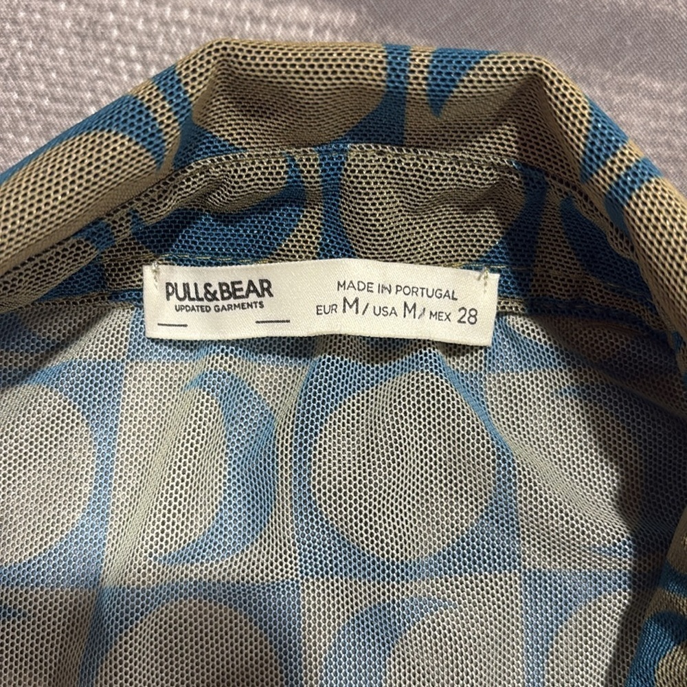 Pull & Bear Geometric Patterned Sheer Button-Up T… - image 7